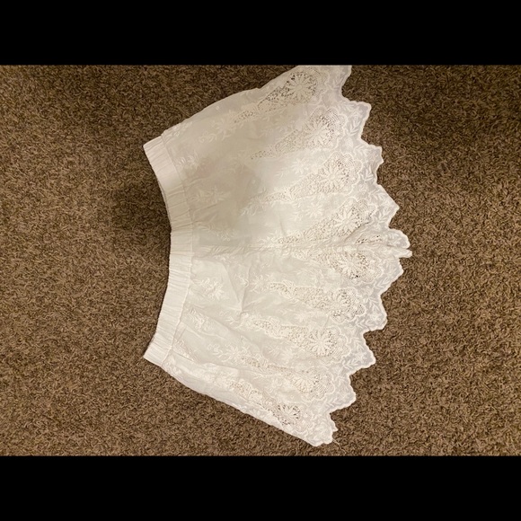 Urban Outfitters White Lace Bohemian Shorts KB - Picture 6 of 8